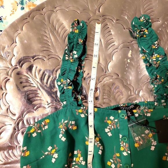 NWTtank top elastic straps, and waist, polyester material, very,cool for summer, - Picture 4 of 6